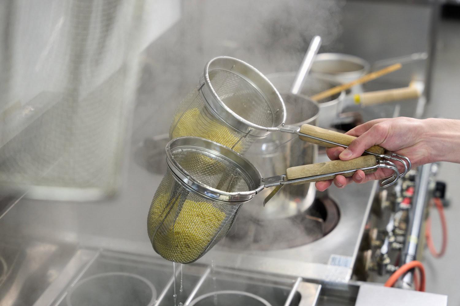 Tajima-Ramen-Cooking-Noodles-Basket-Kihei